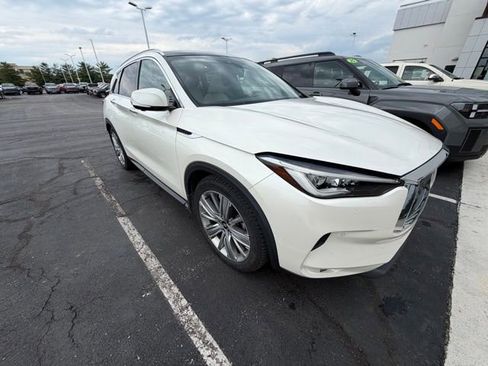 Used 2020 INFINITI QX50 Sensory w/ Proactive Package AWD/4WD image 3
