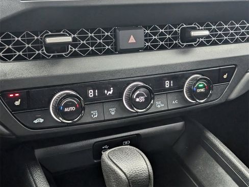 Certified 2023 Honda Accord EX image 17