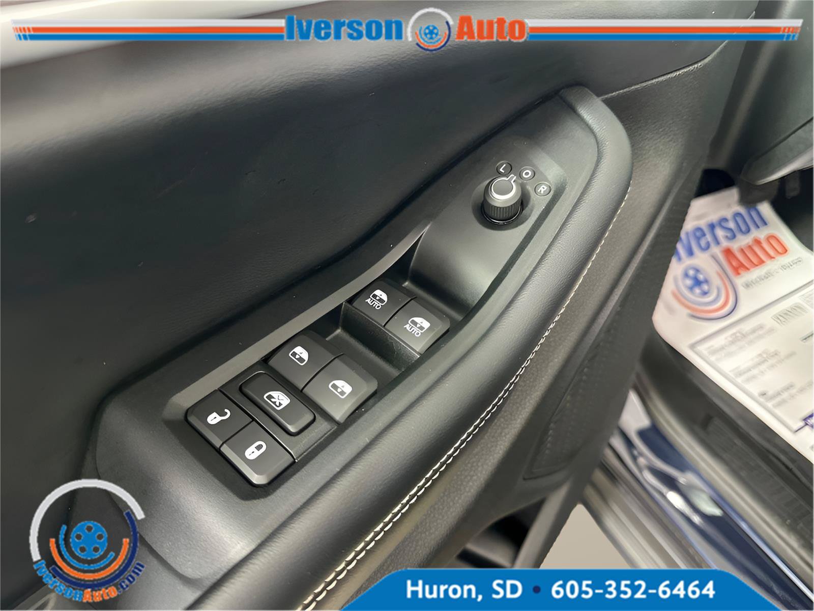 Used 2023 Jeep Grand Cherokee L Limited AWD/4WD image 21