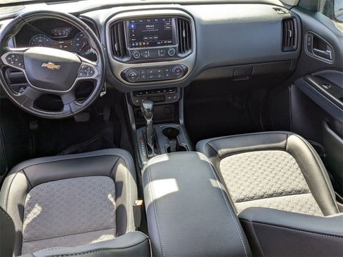 Used 2022 Chevrolet Colorado Z71 image 17