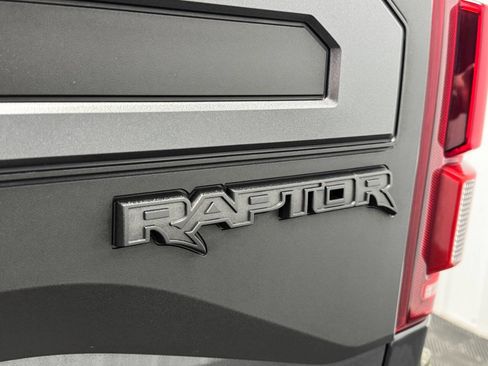 Used 2020 Ford F150 Raptor w/ Equipment Group 802A Luxury AWD/4WD image 7