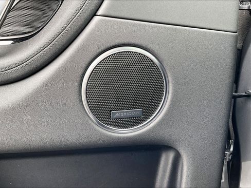 Used 2025 Land Rover Discovery Sport S image 36