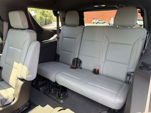 Used 2021 Chevrolet Tahoe Z71 w/ Z71 Signature Package AWD/4WD image 41