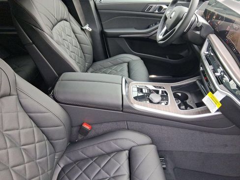 Used 2026 BMW X5 xDrive40i w/ Climate Comfort Package AWD/4WD image 24