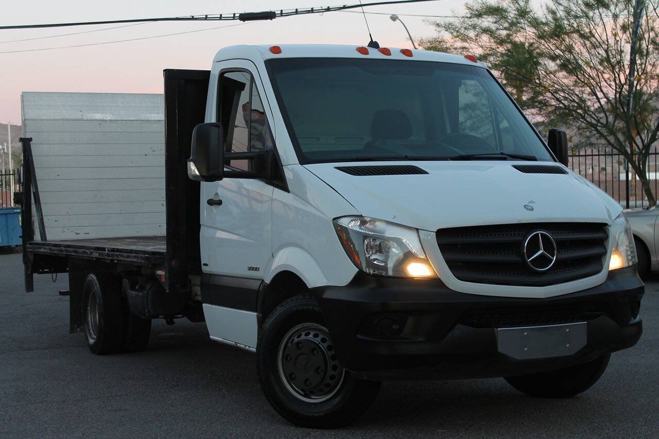 Used 2014 Mercedes-Benz Sprinter 3500 image 3