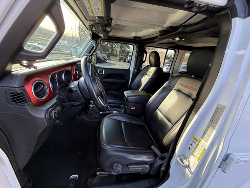 Used 2019 Jeep Wrangler Unlimited Rubicon w/ Dual Top Group image 14