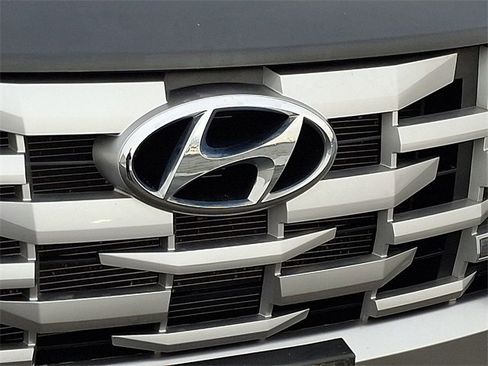 Used 2022 Hyundai Santa Cruz SEL image 9