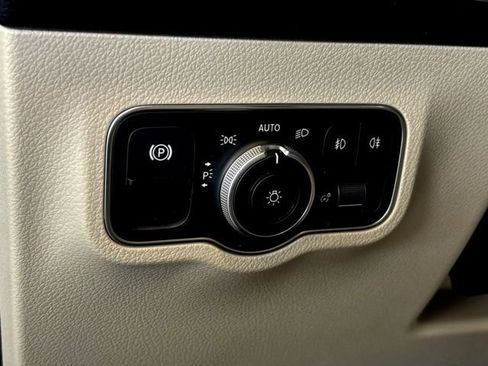 Used 2023 Mercedes-Benz GLB 250 image 14