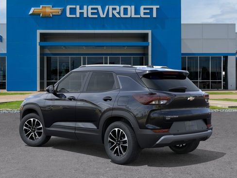 New 2026 Chevrolet TrailBlazer LT w/ Convenience Package AWD/4WD image 3