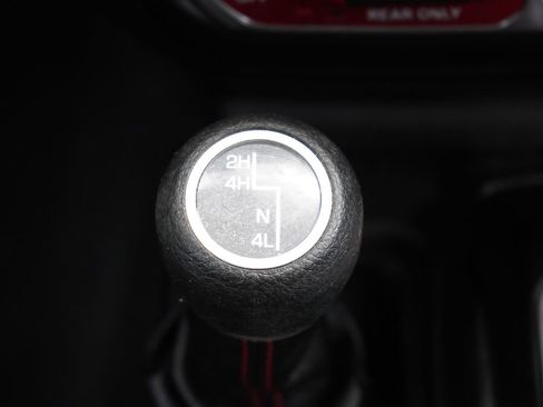 Used 2018 Jeep Wrangler Unlimited Rubicon AWD/4WD image 22