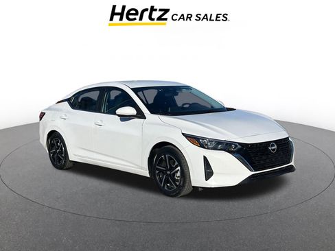 Used 2025 Nissan Sentra SV image 1