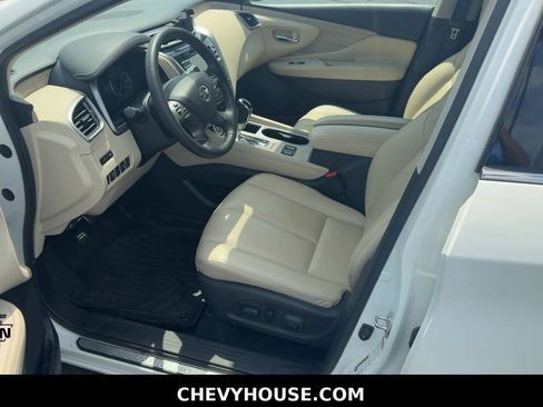 Used 2022 Nissan Murano SV w/ Cargo Package FWD image 9
