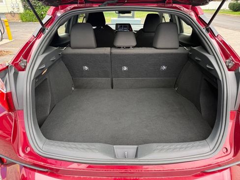 Used 2019 Toyota C-HR XLE FWD image 26