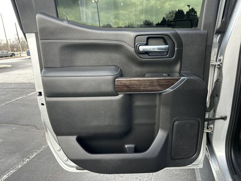 Used 2021 GMC Sierra 1500 SLE image 22