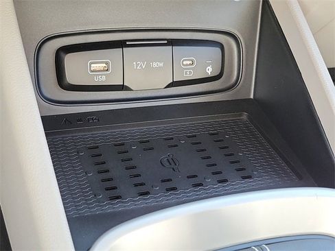 New 2026 Hyundai Venue SEL image 12