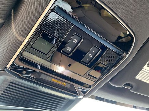 New 2026 Land Rover Range Rover Sport SE image 22