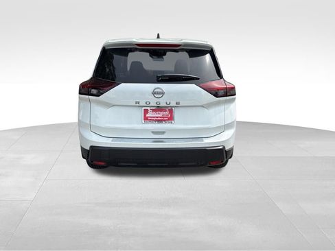 New 2026 Nissan Rogue SV w/ Cold Weather Package FWD image 3