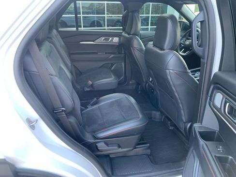 Used 2025 Ford Explorer ST w/ Sun And Sound Package AWD/4WD image 28