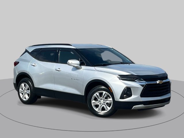 Used 2020 Chevrolet Blazer LT FWD image 2