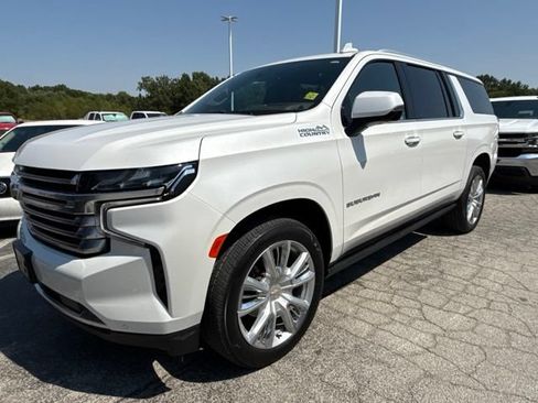 Used 2021 Chevrolet Suburban High Country w/ Premium Package RWD image 5