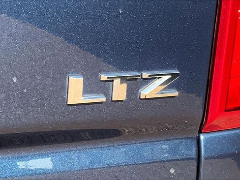 Used 2019 Chevrolet Silverado 1500 LTZ AWD/4WD image 10