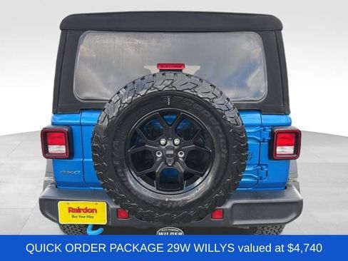 Used 2024 Jeep Wrangler Unlimited image 6