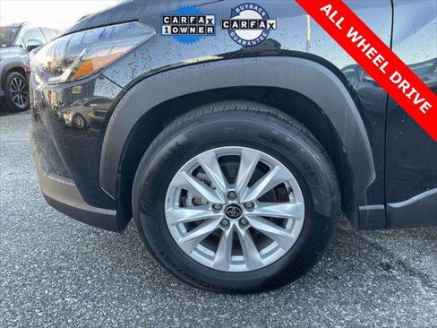 Certified 2023 Toyota Corolla Cross LE image 11
