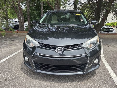 Used 2015 Toyota Corolla S FWD image 2