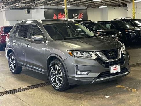 Used 2018 Nissan Rogue SL w/ Premium Package AWD/4WD image 1