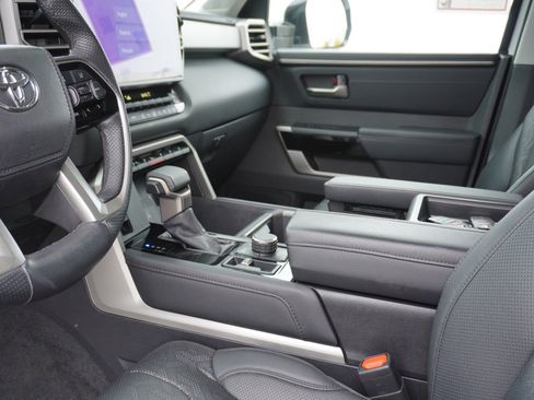 Used 2024 Toyota Tundra Limited image 22