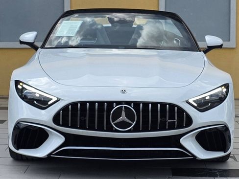 Used 2022 Mercedes-Benz SL 55 AMG 4MATIC image 15