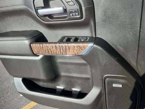 Used 2020 GMC Sierra 1500 Denali w/ Technology Package image 9