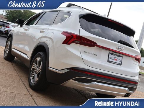 Certified 2023 Hyundai Santa Fe SEL w/ Premium Package FWD image 4
