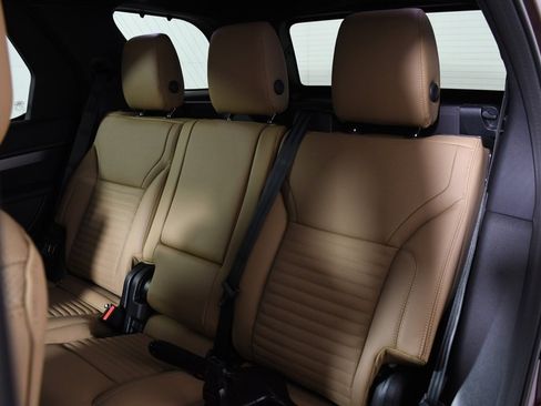 New 2026 Land Rover Discovery Limited Edition image 28