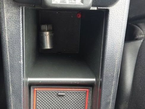 Used 2018 Honda HR-V EX image 33