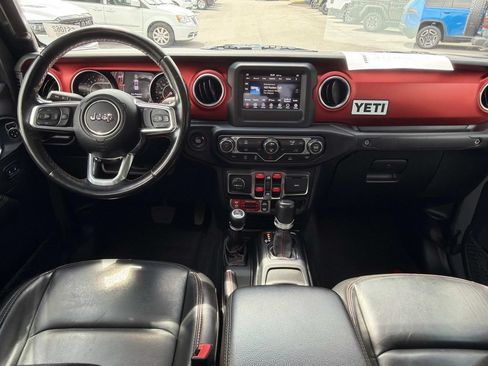 Used 2021 Jeep Gladiator Rubicon w/ LED Lighting Group AWD/4WD image 17