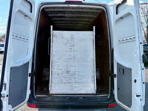 Used 2014 Mercedes-Benz Sprinter 3500 image 26