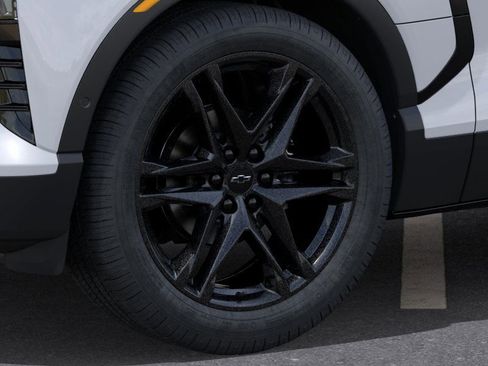 New 2026 Chevrolet Blazer EV LT image 33