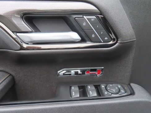 Certified 2025 GMC Sierra 1500 AT4 w/ AT4 Premium Package AWD/4WD image 14