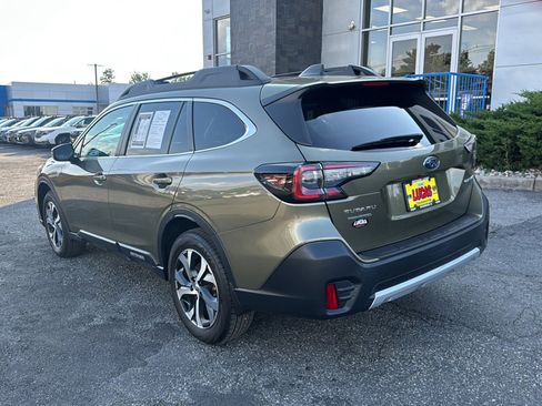 Certified 2022 Subaru Outback Limited AWD/4WD image 7