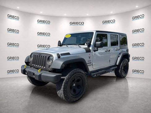 Used 2012 Jeep Wrangler Unlimited Sport AWD/4WD image 3