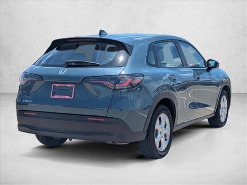 Used 2025 Honda HR-V LX image 5