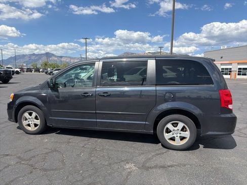 Used 2013 Dodge Grand Caravan SXT w/ Entertainment Group 1 FWD image 15
