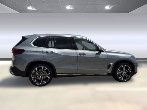 Used 2024 BMW X5 xDrive40i w/ Premium Package AWD/4WD image 7
