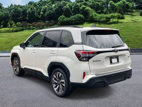 Used 2026 Subaru Forester Touring AWD/4WD image 3