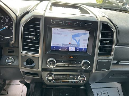 Used 2020 Ford Expedition XLT w/ Equipment Group 202A AWD/4WD image 28