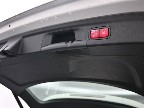 Used 2020 Mercedes-Benz GLE 350 image 29