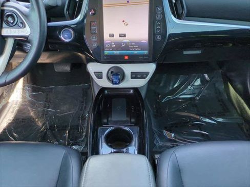 Certified 2018 Toyota Prius Prime Advanced image 18