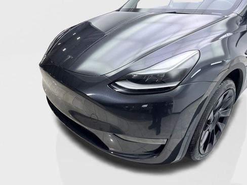 Used 2024 Tesla Model Y Long Range AWD/4WD image 16