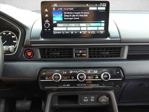 Used 2023 Honda Pilot Touring image 14